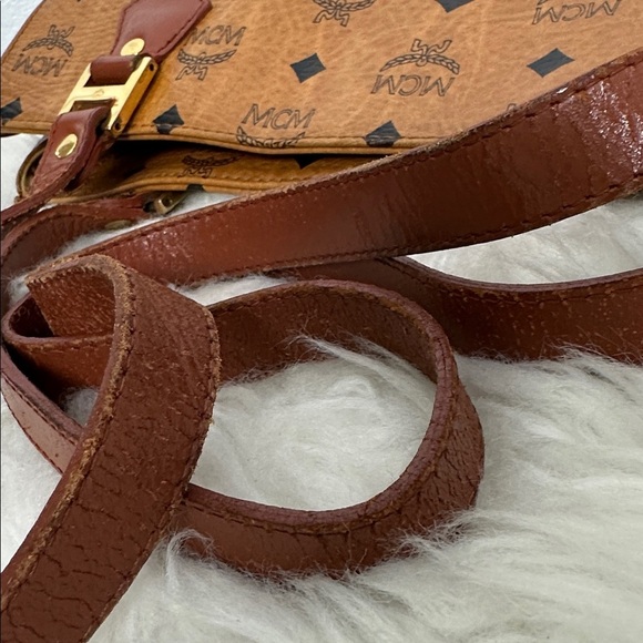 💯Authentic MCM Cognac Visetos Tote with Black Accents🍀 - Picture 12 of 14
